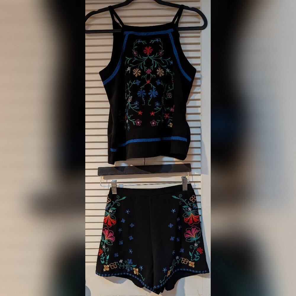 Xhilaration Embroidered Floral Black Matching Set w/ Tassels | Size S